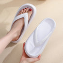 Soft Sole Platform Flip Flops Women 2025 Summer Beach Non Slip Cloud Slippers Woman Thick Sole Clip Toe Bathroom Slides Sandals