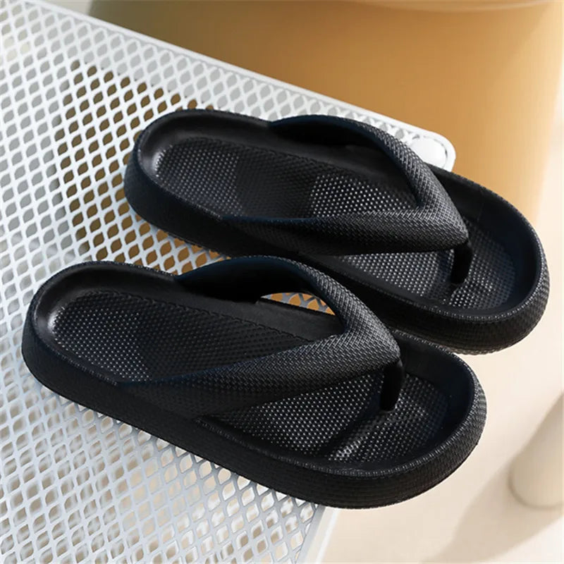Soft Sole Platform Flip Flops Women 2025 Summer Beach Non Slip Cloud Slippers Woman Thick Sole Clip Toe Bathroom Slides Sandals