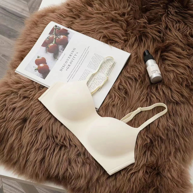 1pcs Girls Seamless One-piece Type Bra Adolescent Ultrathin Push-up Bra Tube Top Female No Steel Ring Underwear Student Bralette