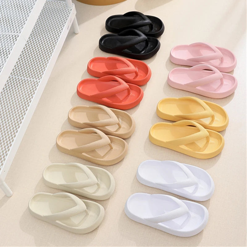 Soft Sole Platform Flip Flops Women 2025 Summer Beach Non Slip Cloud Slippers Woman Thick Sole Clip Toe Bathroom Slides Sandals